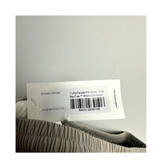 Outdoor Voices NWT Truffle Calcite Milk Stone RecTrek 7” Colorblock Short SZ 2XS - Picture 7 of 7